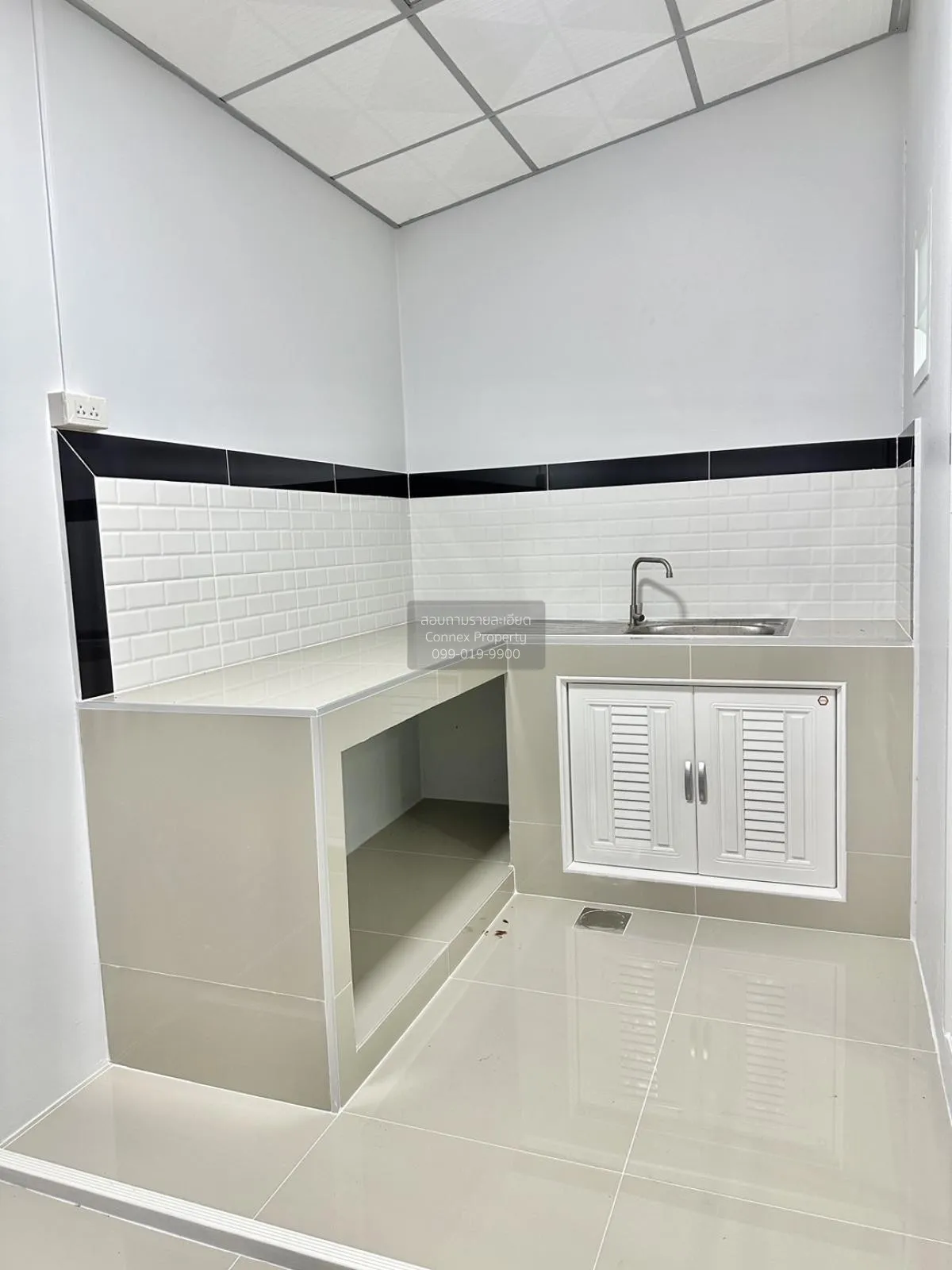 ขายทาวน์เฮ้าส์/ทาวน์โฮม  บ้านรัตนาธานี ซอยวัดลาดปลาดุก รีโนเวทใหม