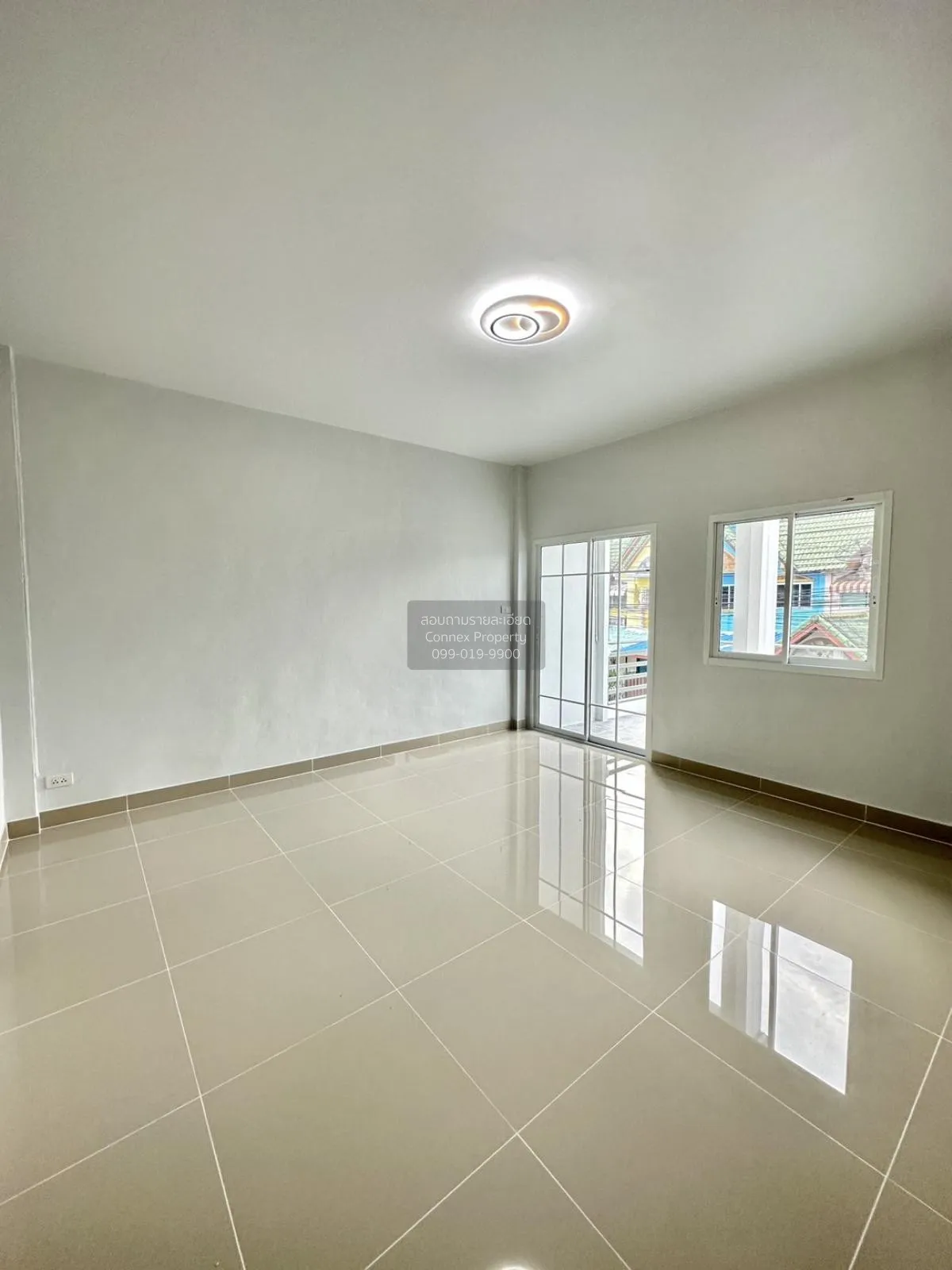 ขายทาวน์เฮ้าส์/ทาวน์โฮม  บ้านรัตนาธานี ซอยวัดลาดปลาดุก รีโนเวทใหม