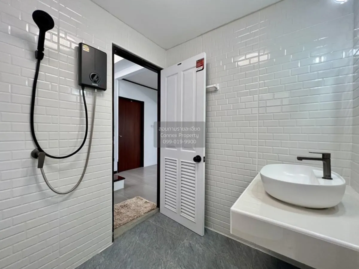 ขายบ้านเดี่ยว บ้านแมกไม้ วัรชพล รีโนเวทใหม่ ทั้งหลัง เนื้อที่ 65 