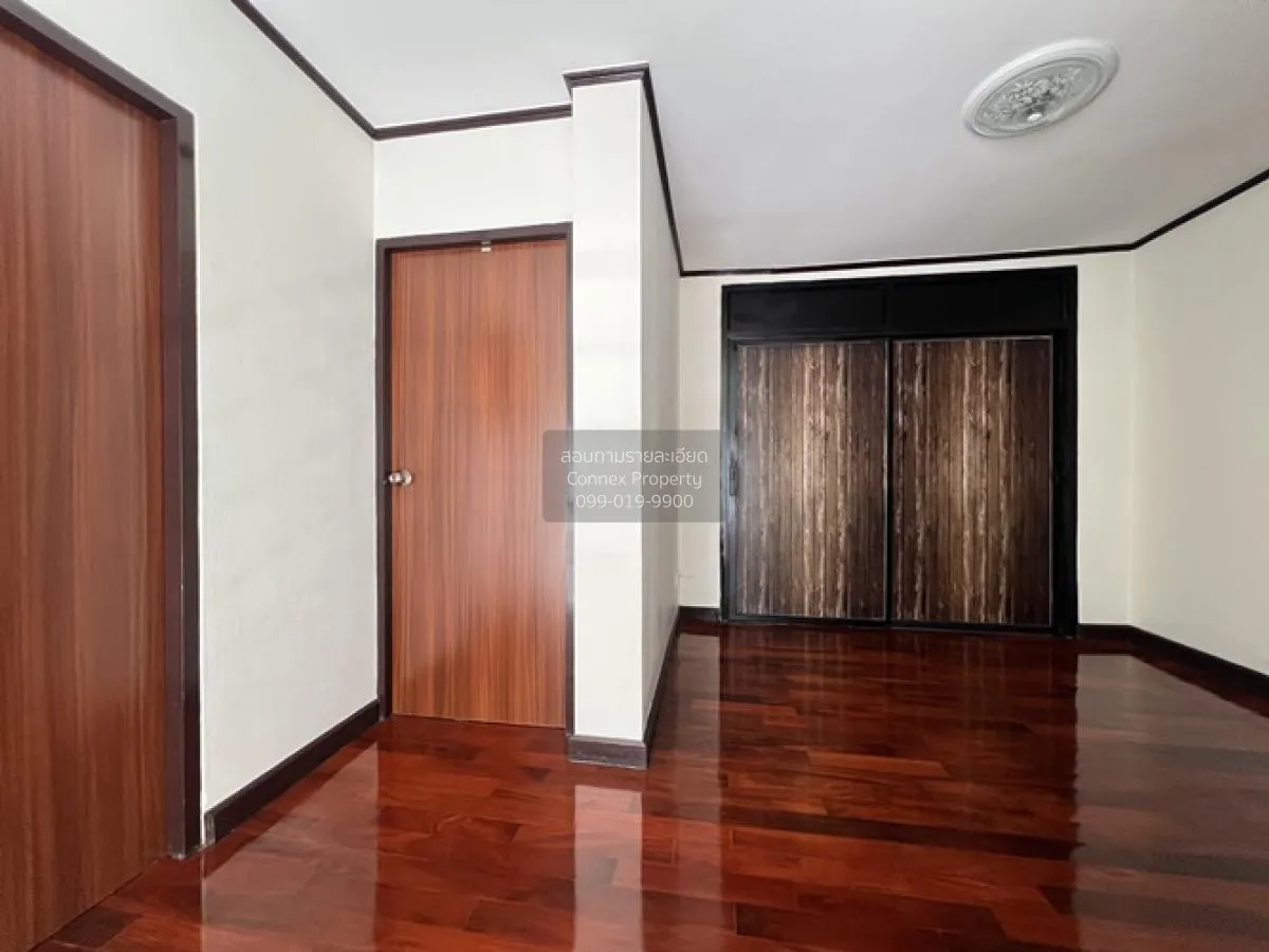 ขายบ้านเดี่ยว บ้านแมกไม้ วัรชพล รีโนเวทใหม่ ทั้งหลัง เนื้อที่ 65 