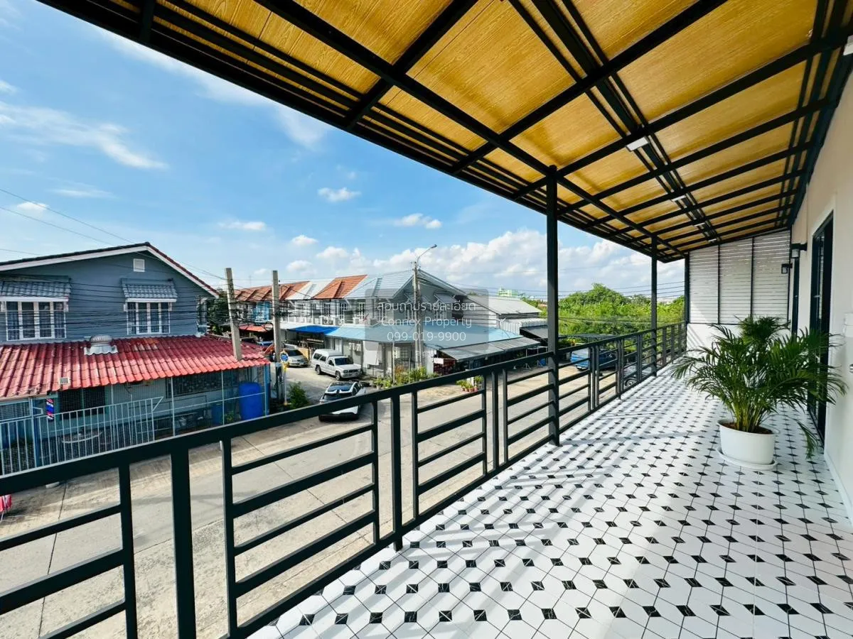 For Sale Townhouse/Townhome  , Baan Buathong 4 Baan Kluay-Sai Noi