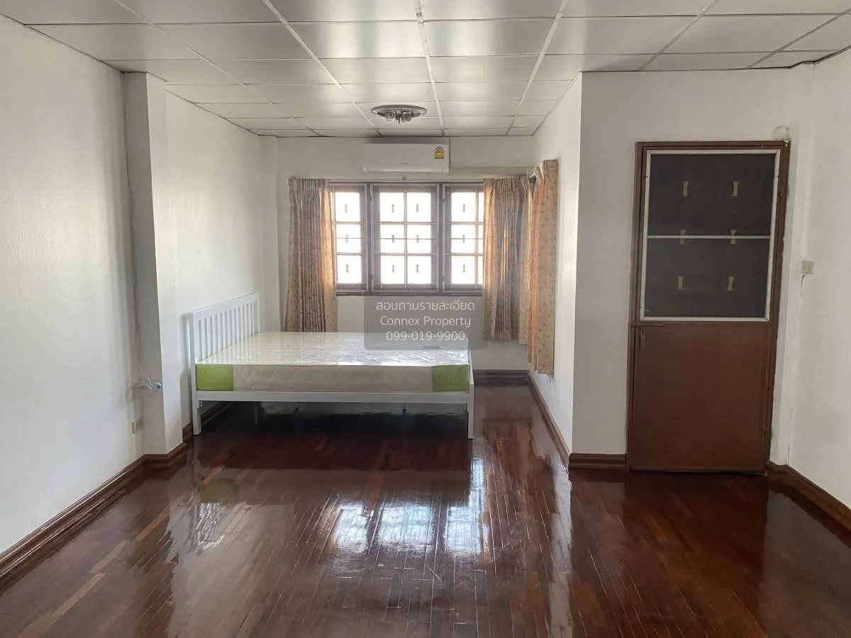 เช่าทาวน์เฮ้า 3 ชั้น ซอย ลาดพร้าว 29  แขวงจันทรเกษม เขต จตุจักร ก