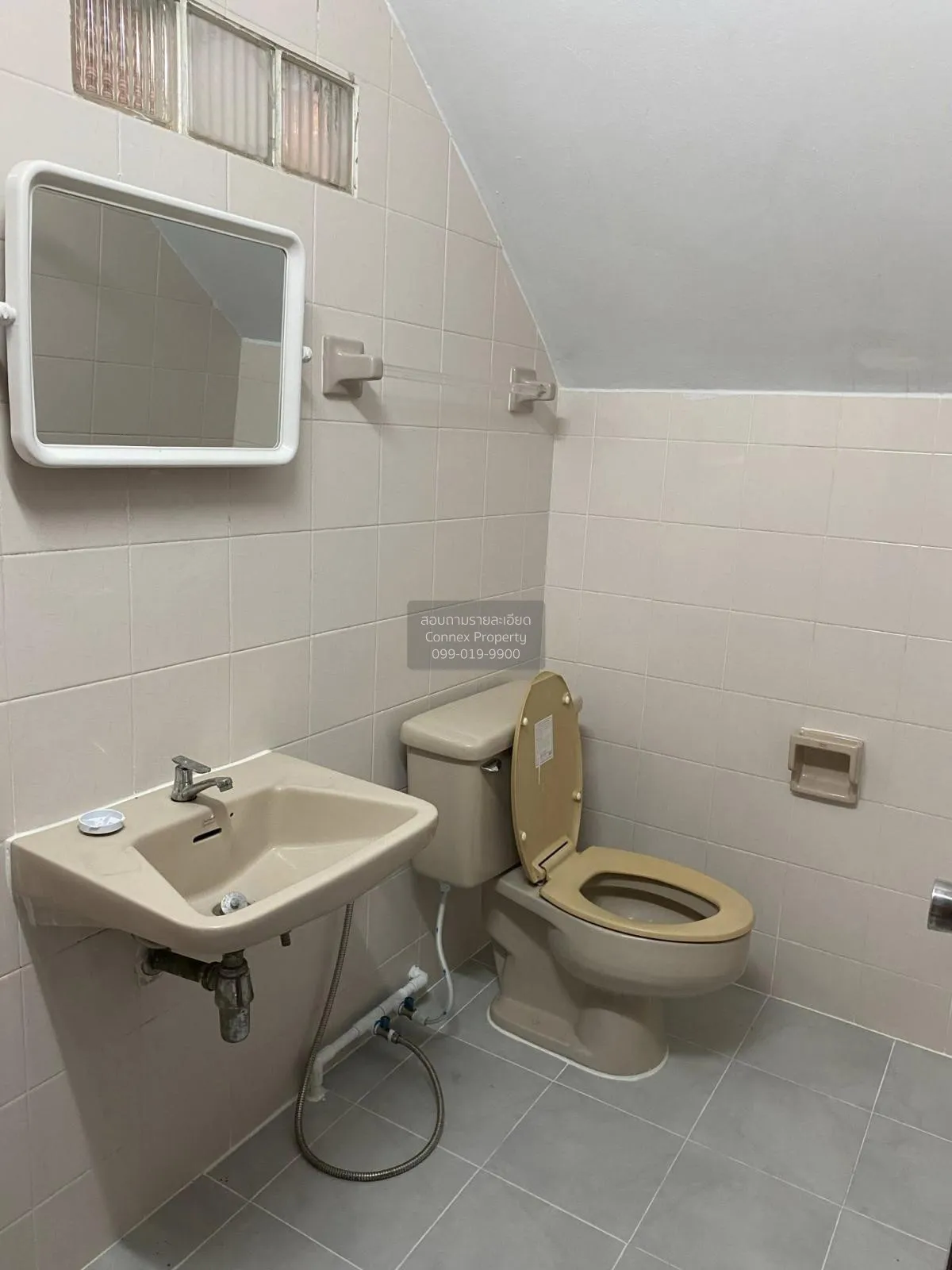 เช่าทาวน์เฮ้า 3 ชั้น ซอย ลาดพร้าว 29  แขวงจันทรเกษม เขต จตุจักร ก