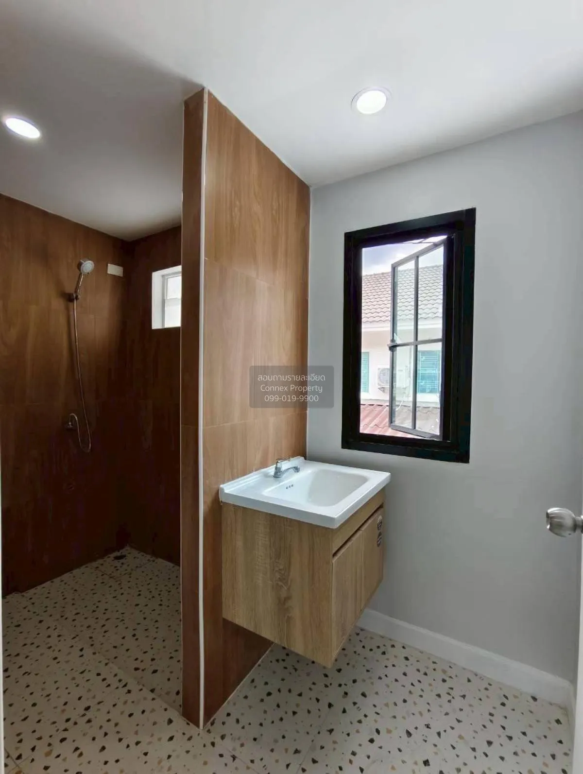 For Sale Townhouse/Townhome  , Pruksa Ville 28 Wongwaen - Rattana