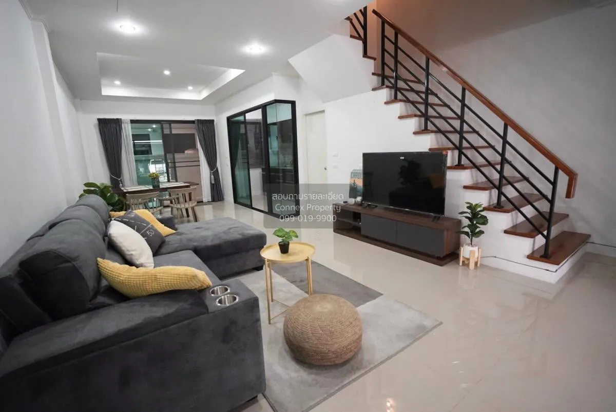 เช่าทาวน์เฮ้าส์/ทาวน์โฮม  ศุภาลัย เอสเซ้นส์ ลาดพร้าว MRT-ลาดพร้าว 2