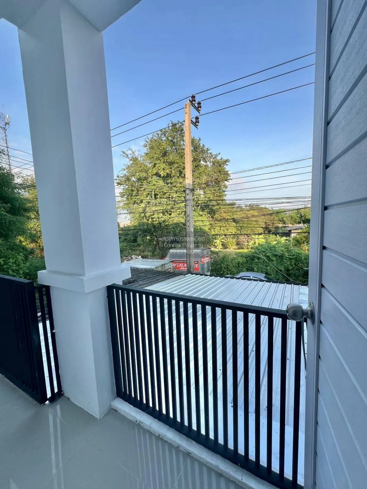 For Sale Townhouse/Townhome  , Baan Busakorn-Rattiya , newly reno