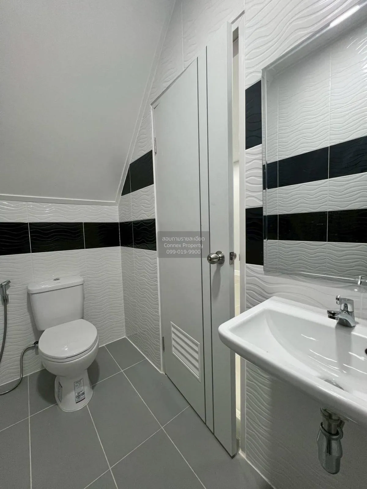 For Sale Townhouse/Townhome  , Baan Busakorn-Rattiya , newly reno