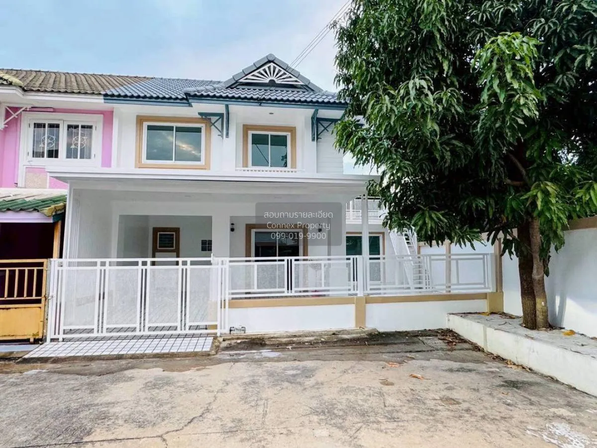 For Sale Townhouse/Townhome  , Baan Pruksa 18 Bangyai , corner un 1