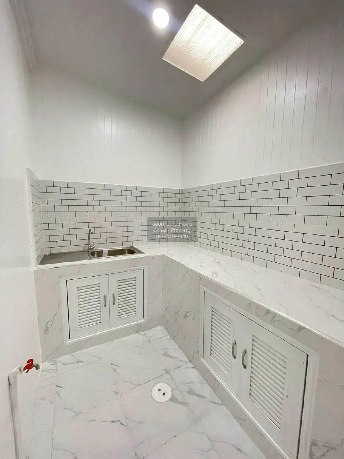 For Sale Townhouse/Townhome  , Baan Pruksa 18 Bangyai , corner un