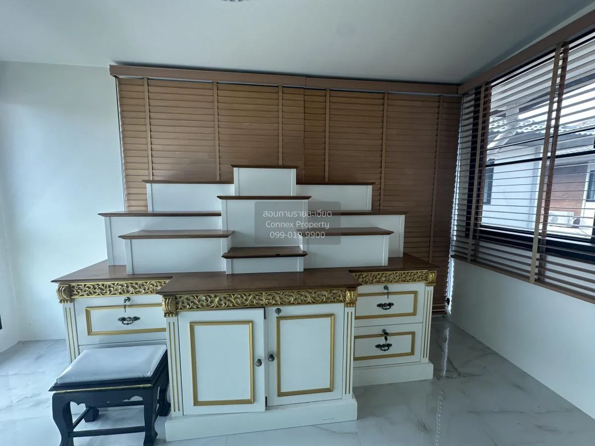 For Sale House , Thanyaphirom Grand Ville Khlong 7 , corner unit 