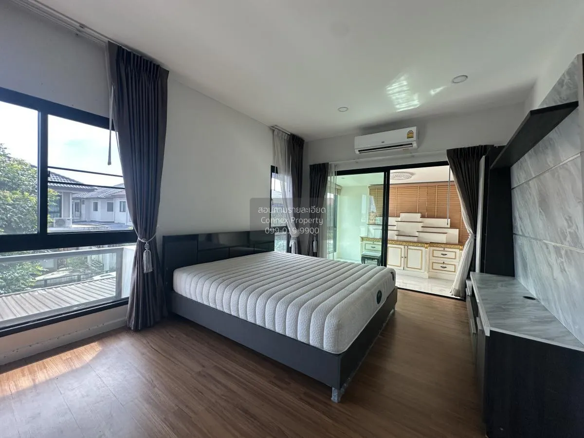 For Sale House , Thanyaphirom Grand Ville Khlong 7 , corner unit 