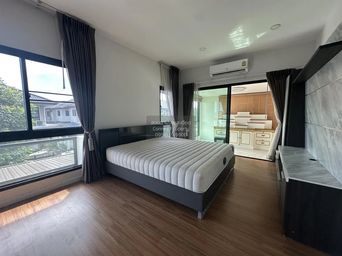 For Sale House , Thanyaphirom Grand Ville Khlong 7 , corner unit 
