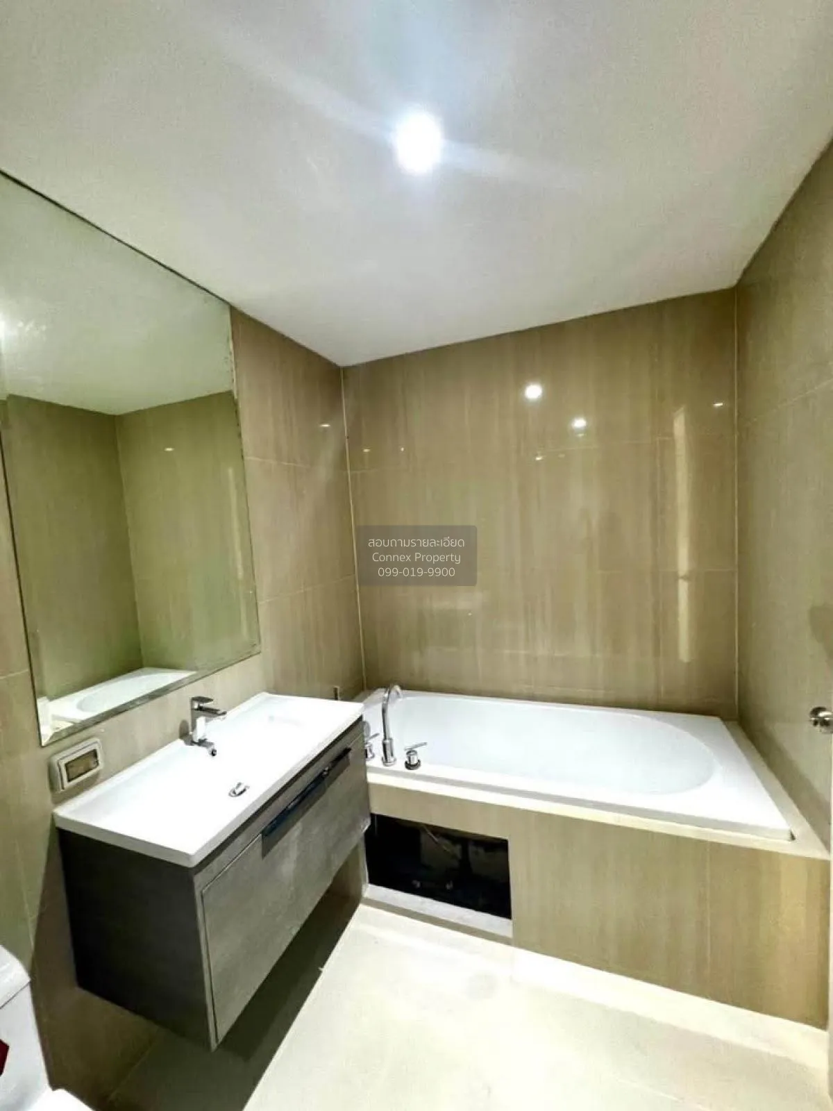 For Sale Condo , Villa Asoke , Duplex , MRT-Phetchaburi , Makkasa