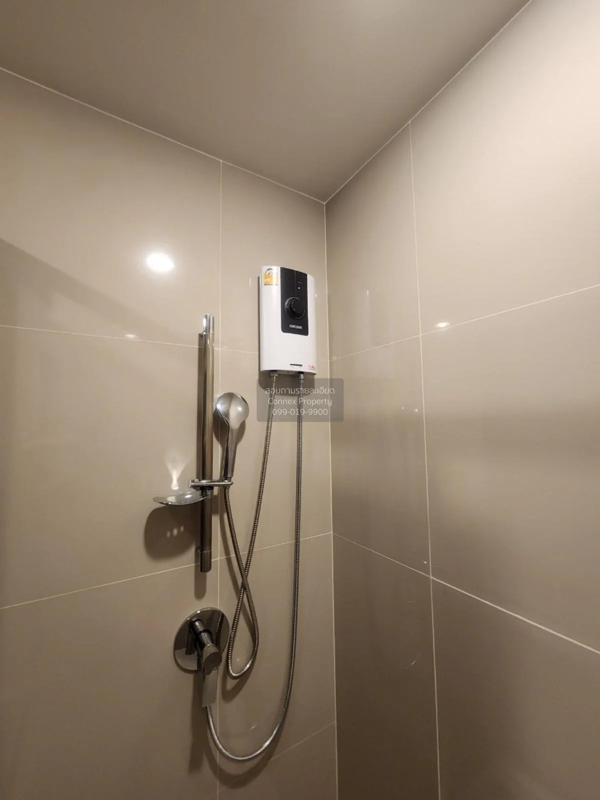 For Rent Condo , XT Huaikhwang , MRT-Huai Khwang , Huai Khwang , 