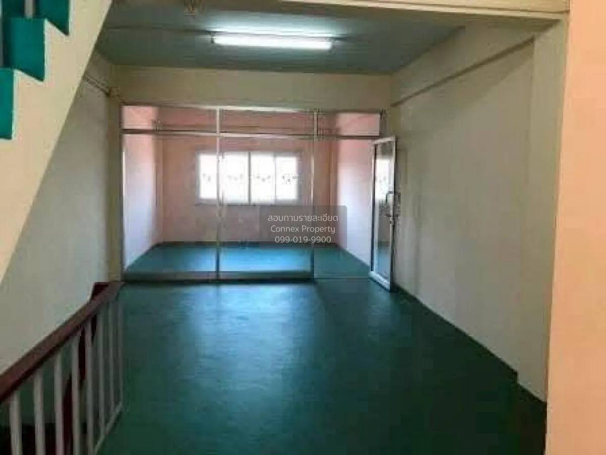 For Rent 4-storey commercial building on the main road, Ramkhamha