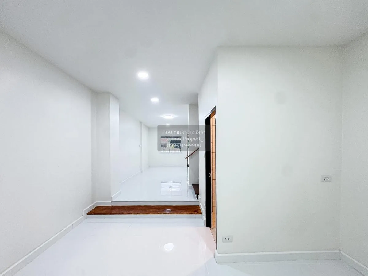 ขายทาวน์โฮม ลาดพร้าว 71 รีโนเวทใหม่ 3.15 ล้าน ใกล้ MRT 900 เมตร ว