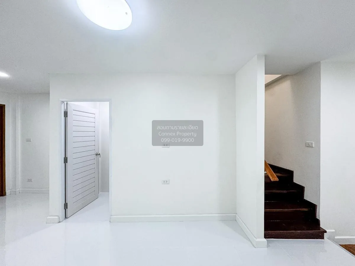 ขายทาวน์โฮม ลาดพร้าว 71 รีโนเวทใหม่ 3.15 ล้าน ใกล้ MRT 900 เมตร ว