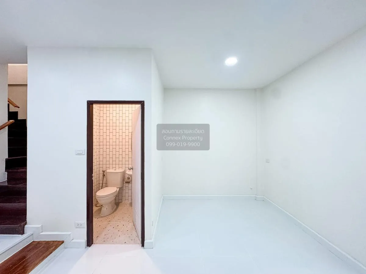 ขายทาวน์โฮม ลาดพร้าว 71 รีโนเวทใหม่ 3.15 ล้าน ใกล้ MRT 900 เมตร ว