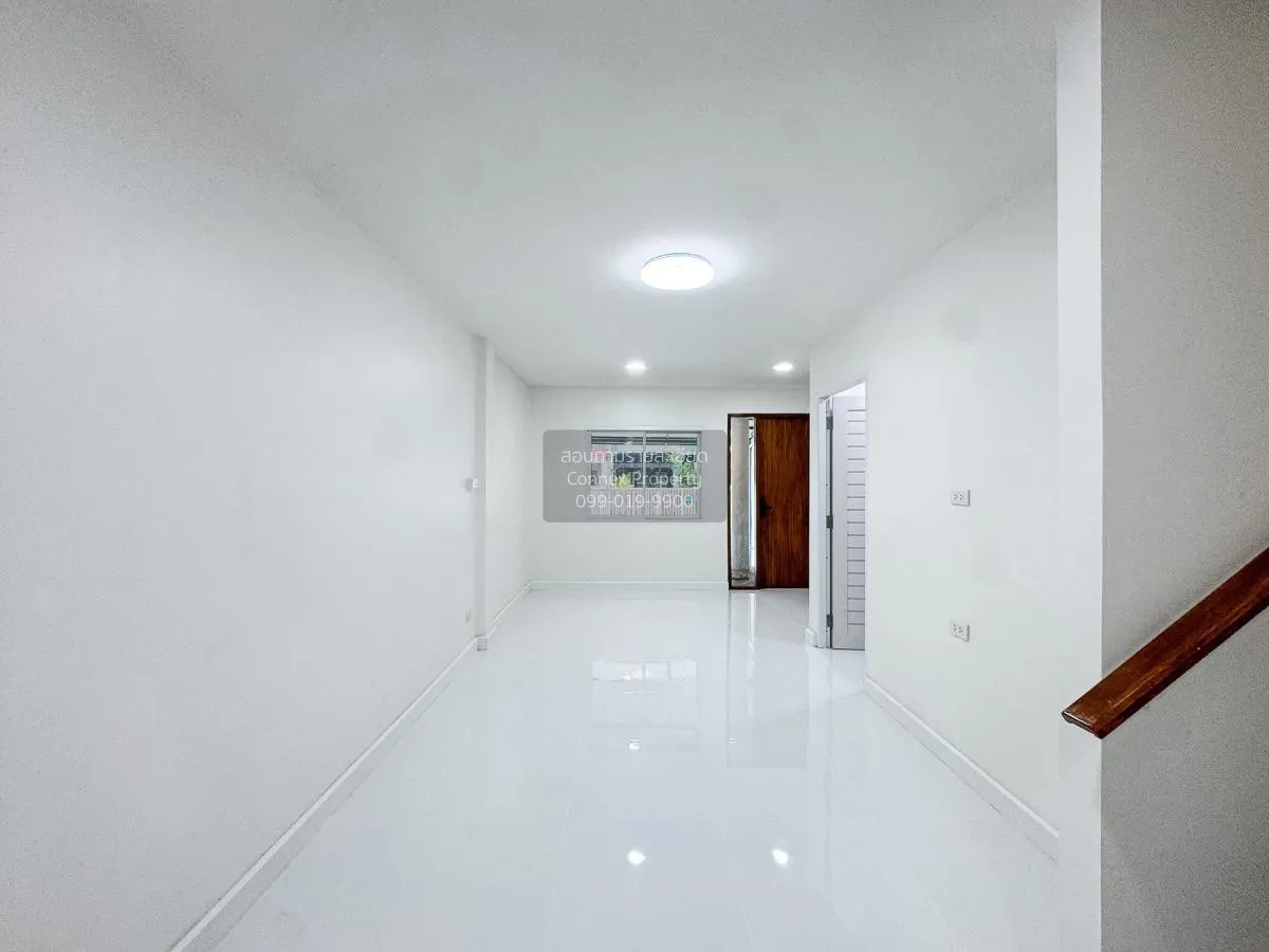 ขายทาวน์โฮม ลาดพร้าว 71 รีโนเวทใหม่ 3.15 ล้าน ใกล้ MRT 900 เมตร ว