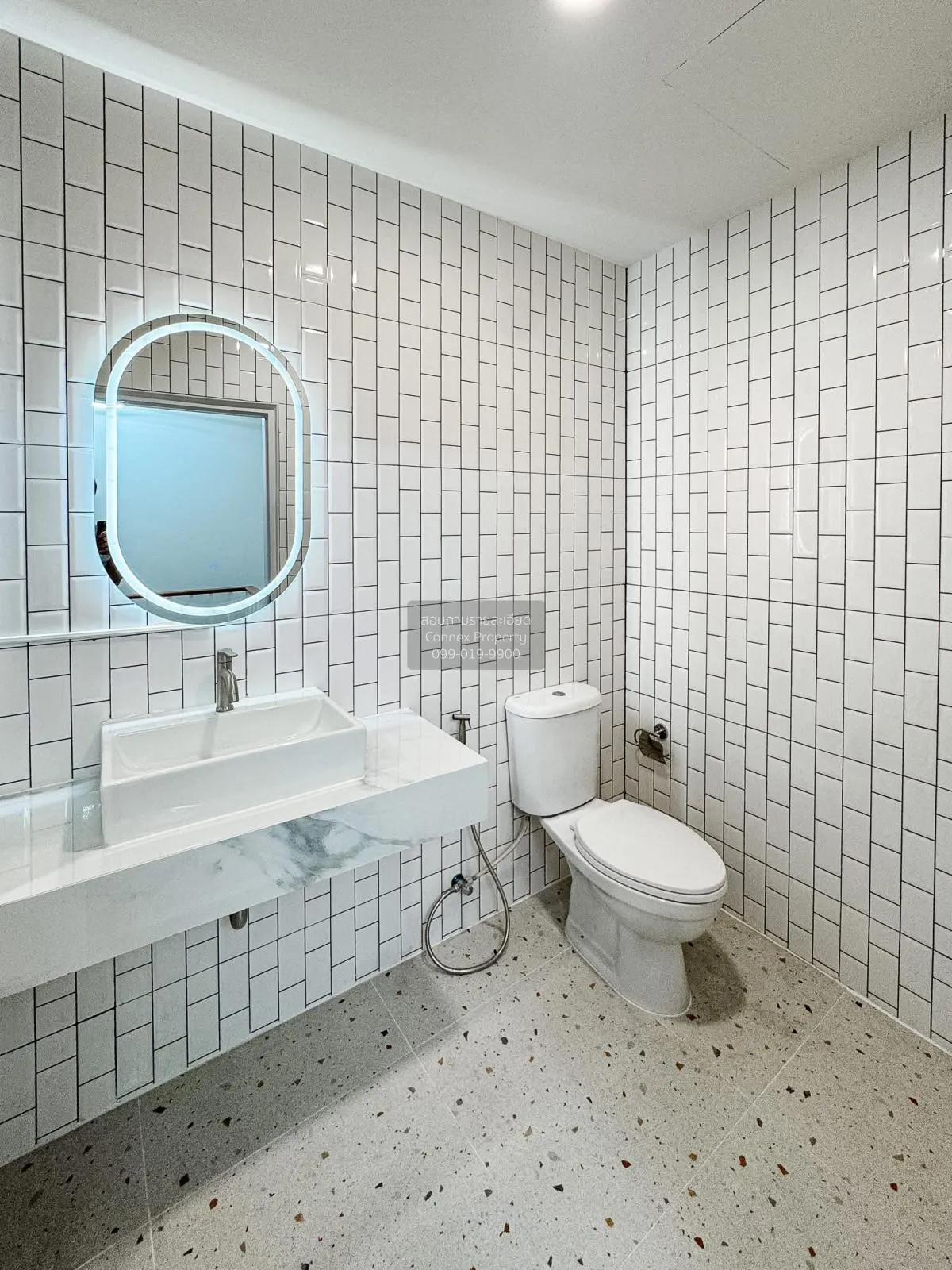 ขายทาวน์โฮม ลาดพร้าว 71 รีโนเวทใหม่ 3.15 ล้าน ใกล้ MRT 900 เมตร ว