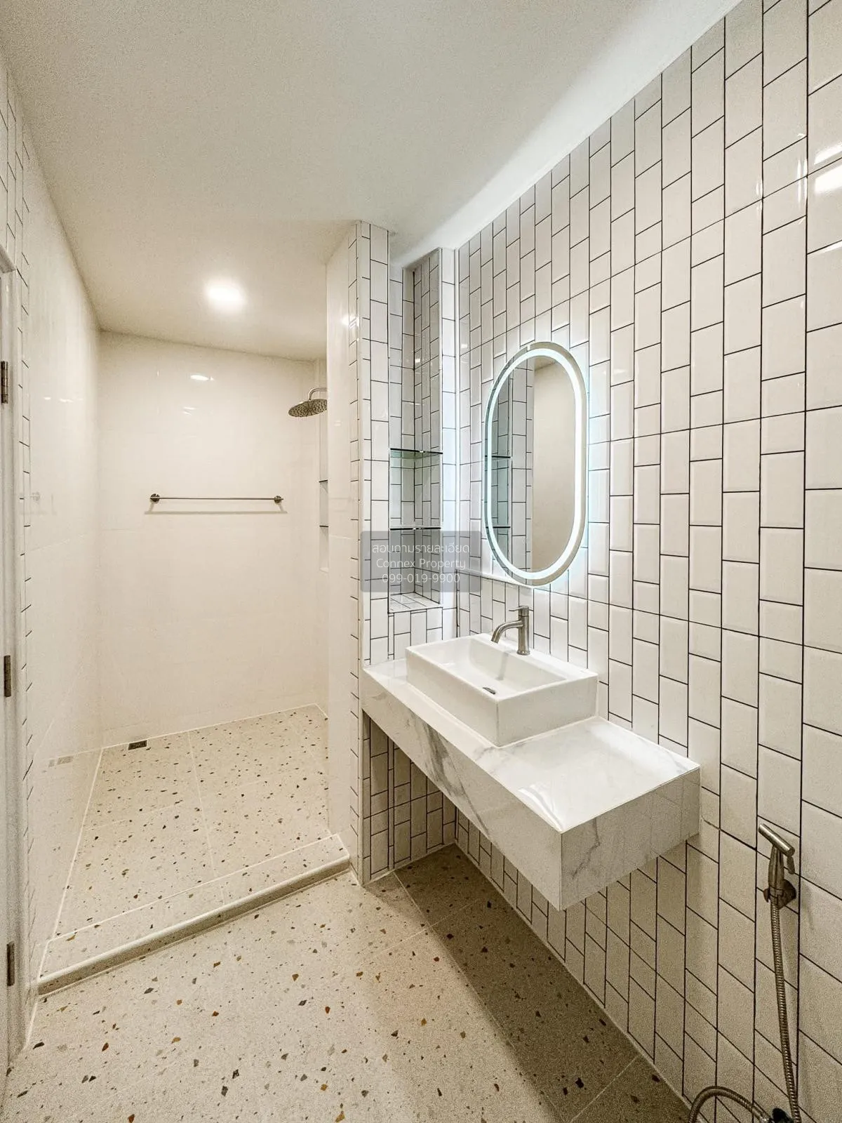 ขายทาวน์โฮม ลาดพร้าว 71 รีโนเวทใหม่ 3.15 ล้าน ใกล้ MRT 900 เมตร ว