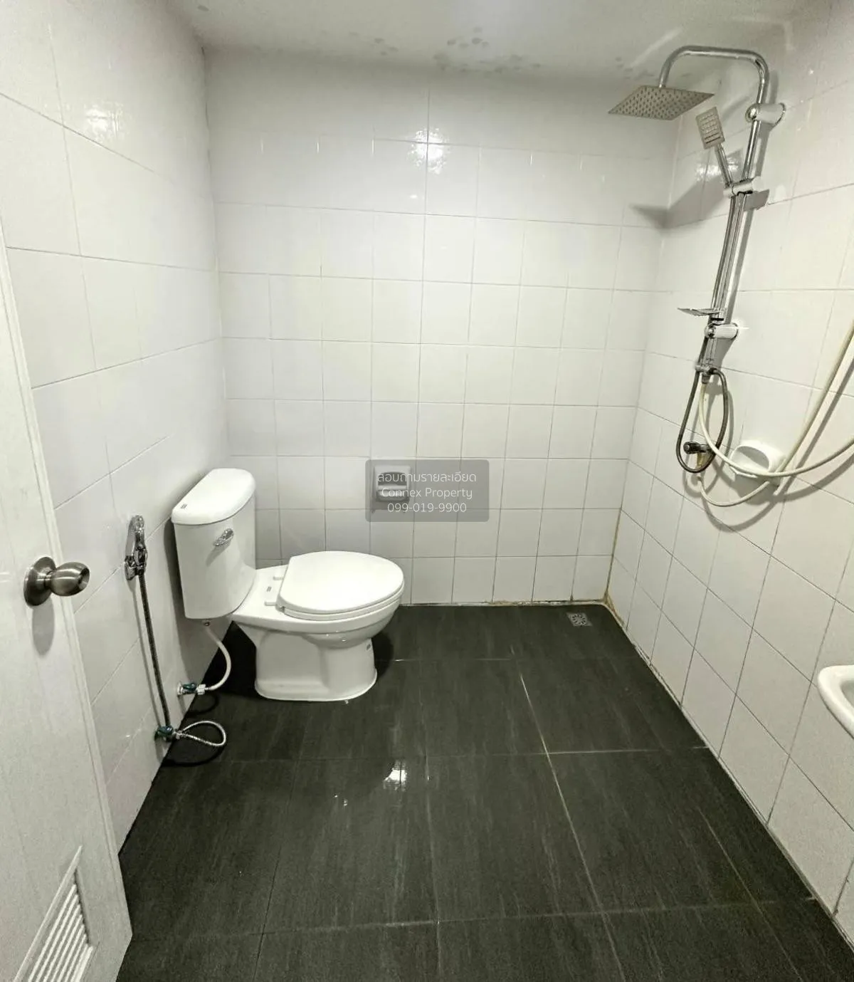 For Sale Townhouse/Townhome  , Baan Ngam Charoen 4 , newly renova