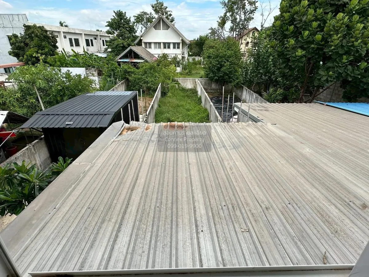 For Sale 2-storey commercial building in front of Siharat Dechoch