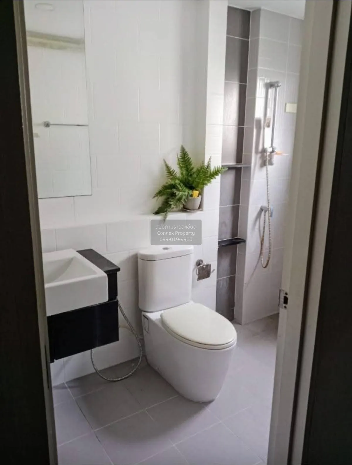 เช่าบ้าน  เดอะ เซนโทร รามอินทรา หน้ากว้าง คันนายาว เขต คันนายาว ก