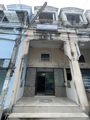 ขายทาวน์เฮ้าส์/ทาวน์โฮม  บ้านรุ่งกิจวิลล่า 9 ARL-ลาดกระบัง คลองสามประเวศ เขต ลาดกระบัง กรุงเทพ CX-137118