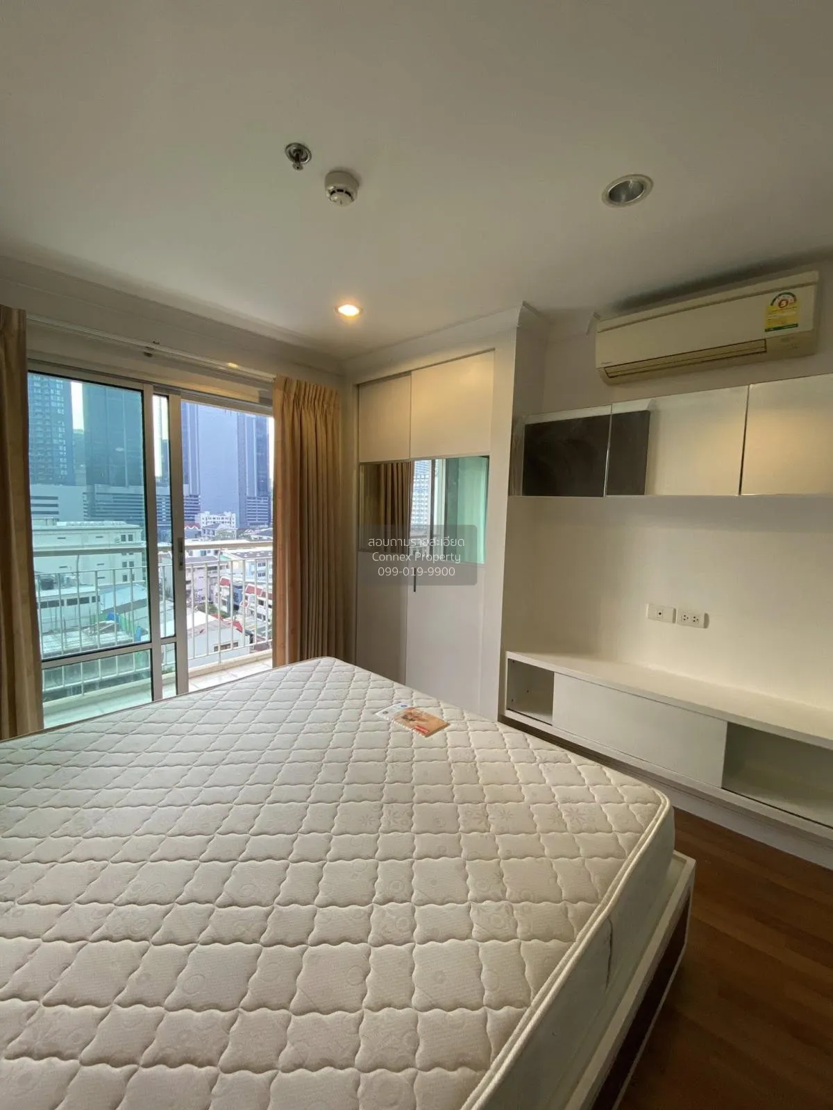 เช่าคอนโด  ลุมพินี เพลส พระราม 9 - รัชดา MRT-พระราม 9 ห้วยขวาง เข