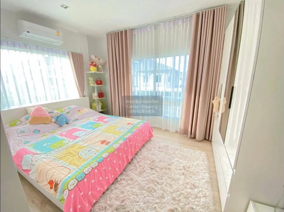 For Sale House , Laddarom Tiwanon , corner unit , wide frontage ,