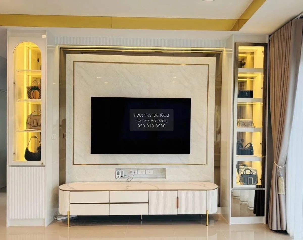 For Sale House , Laddarom Tiwanon , corner unit , wide frontage ,