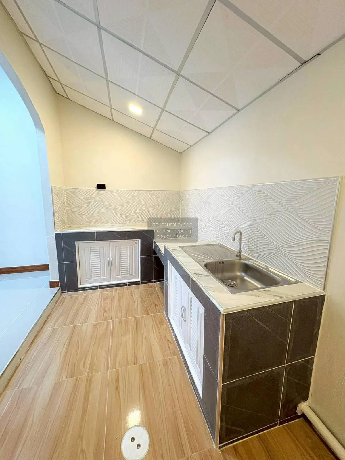 For Sale Townhouse/Townhome  , Asia Home Town , newly renovated ,