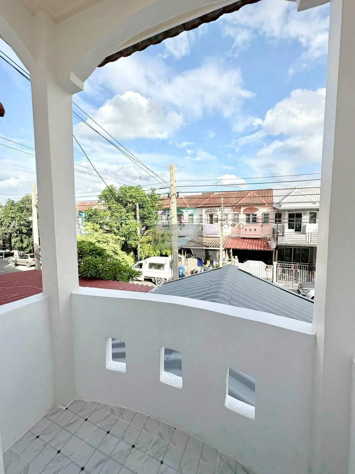 For Sale Townhouse/Townhome  , Asia Home Town , newly renovated ,