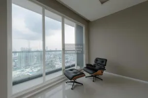 For Sale Condo , Menam Residences , high floor , river view , BTS-Saphan Taksin , Wat Phraya Krai , Bang Kho Laem , Bangkok , CX-137308