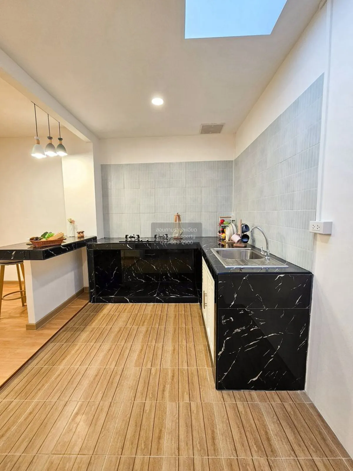 For Sale Townhouse/Townhome  , Yoocharoen Vibhavadi , newly renov