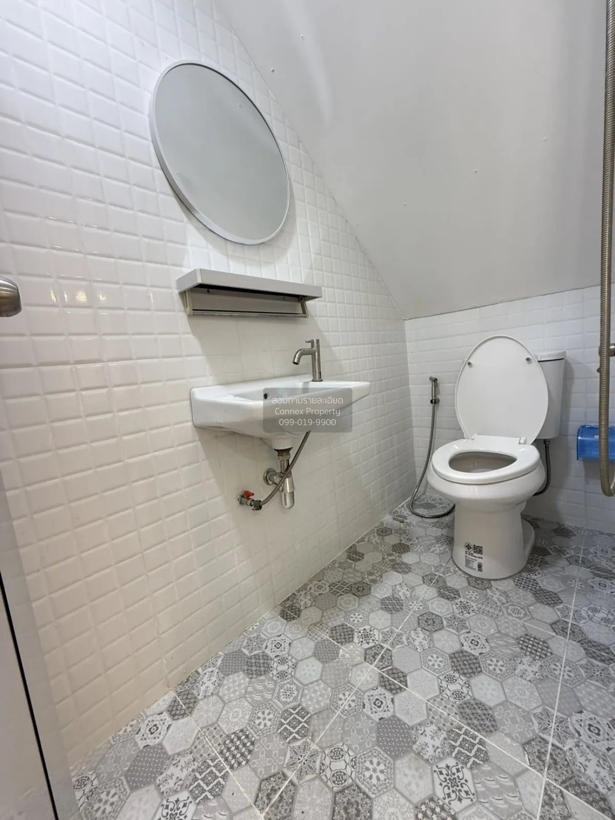 For Sale Townhouse/Townhome  , Phong Sirichai 1 , Om Noi , Krathu