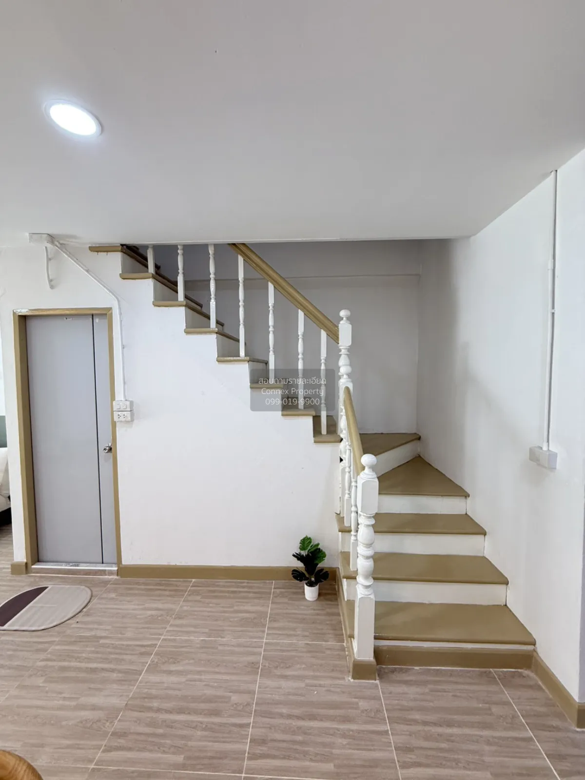 For Sale Townhouse/Townhome  , Phong Sirichai 1 , Om Noi , Krathu