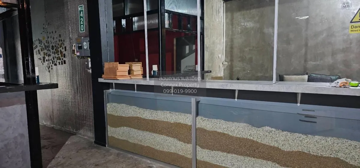 For Rent 4-storey townhouse usable area 300 sqm Silom Bang Rak Ba