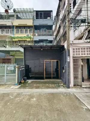 For Rent 4-storey townhouse usable area 300 sqm Silom Bang Rak Bangkok , Silom , Bang Rak , Bangkok , CX-137434