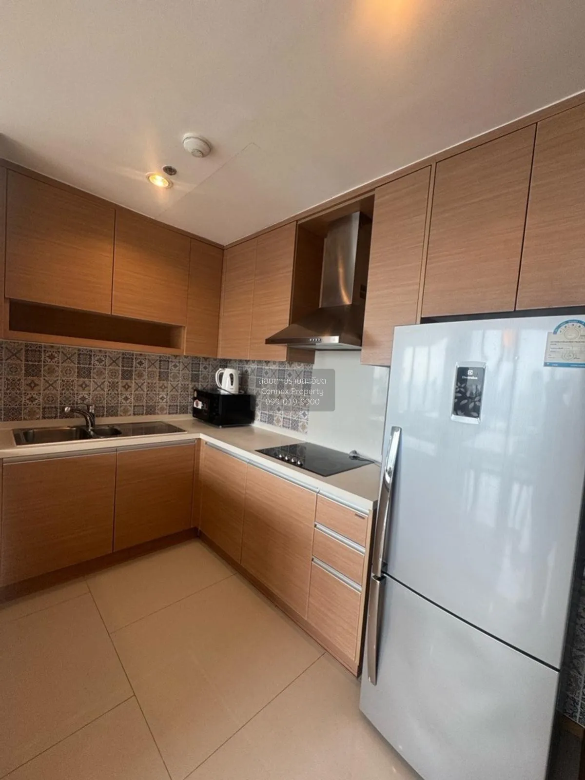 เช่าคอนโด  ดิ เอ็มโพริโอ เพลส BTS-พร้อมพงษ์ คลองเตย เขต คลองเตย ก