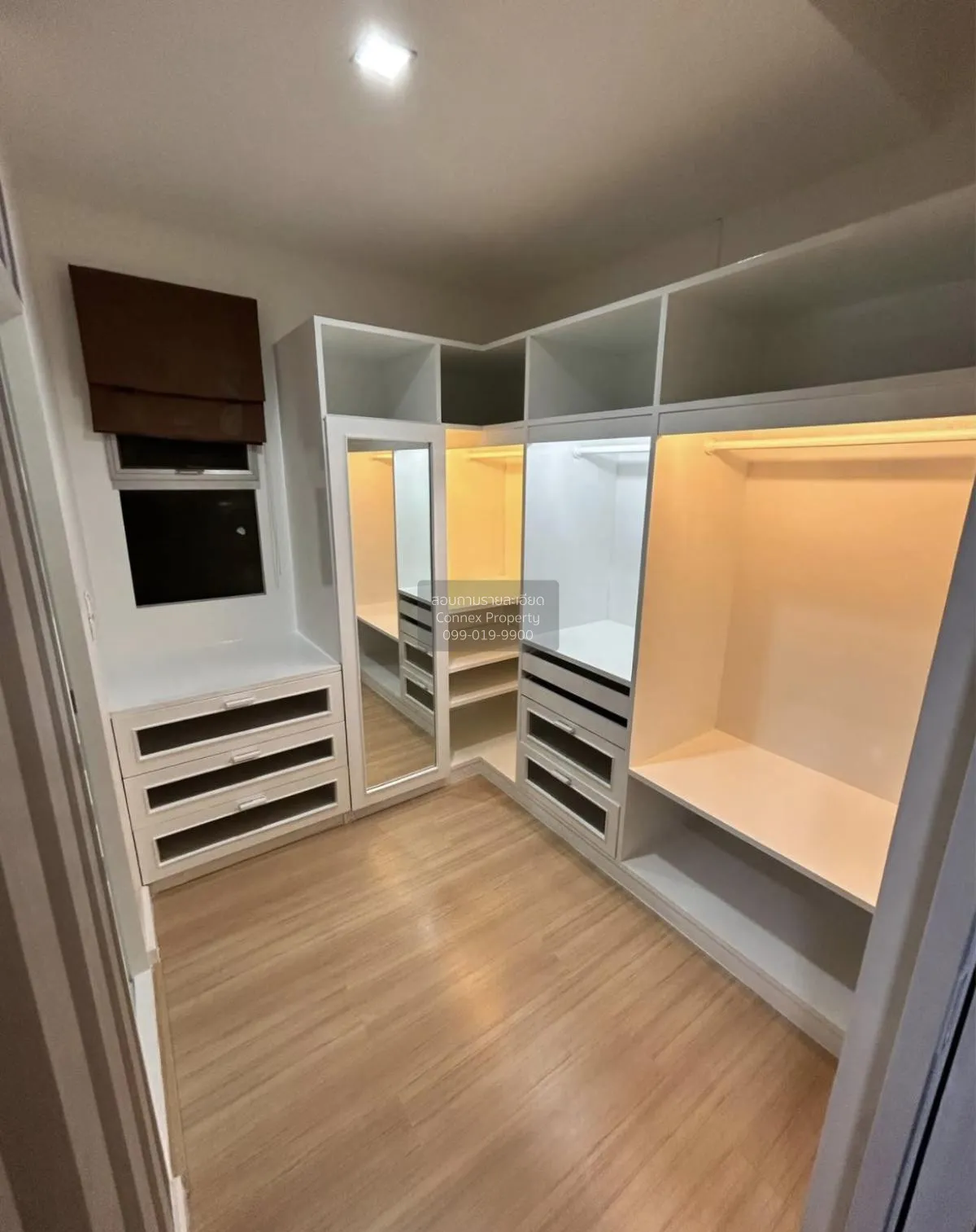 ขายทาวน์โฮม 3 ชั้น คันนายาว เขต คันนายาว กรุงเทพ CX-137493 4