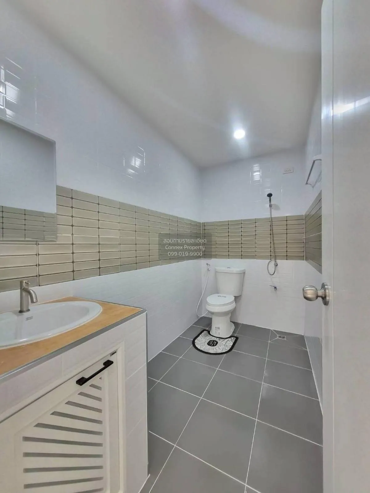 ขายทาวน์เฮ้าส์/ทาวน์โฮม  บ้านปิยวรารมย์ 1 รีโนเวทใหม่ บางบัวทอง บ