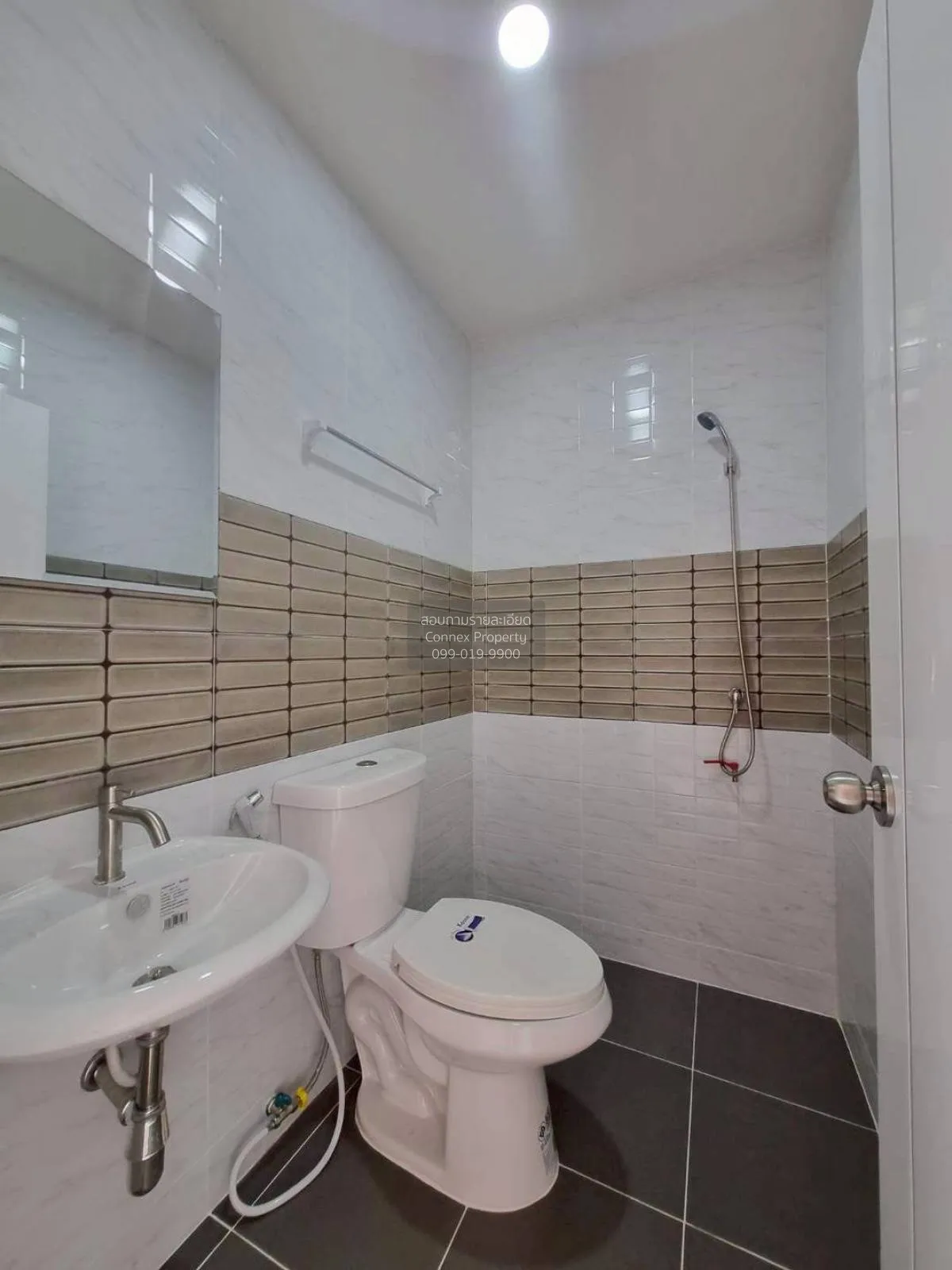 For Sale Townhouse/Townhome  , Baan Nunticha 4 , newly renovated 