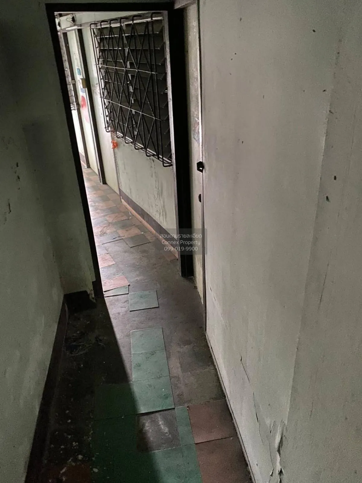 ขายทาวน์เฮาส์ 4 ชั้น พื้นที่ 40 ตารางวา เพชรเกษม 33 ภาษีเจริญ กรุ 4