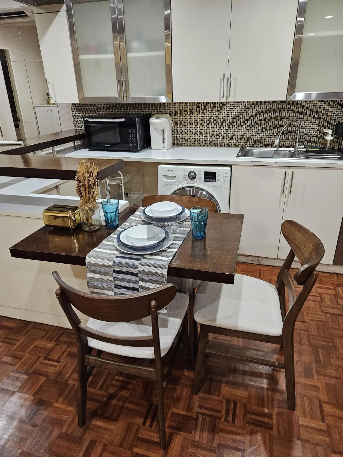 For Sale Condo , Vibhavadi Suite , corner unit , MRT-Phahon Yothi 4