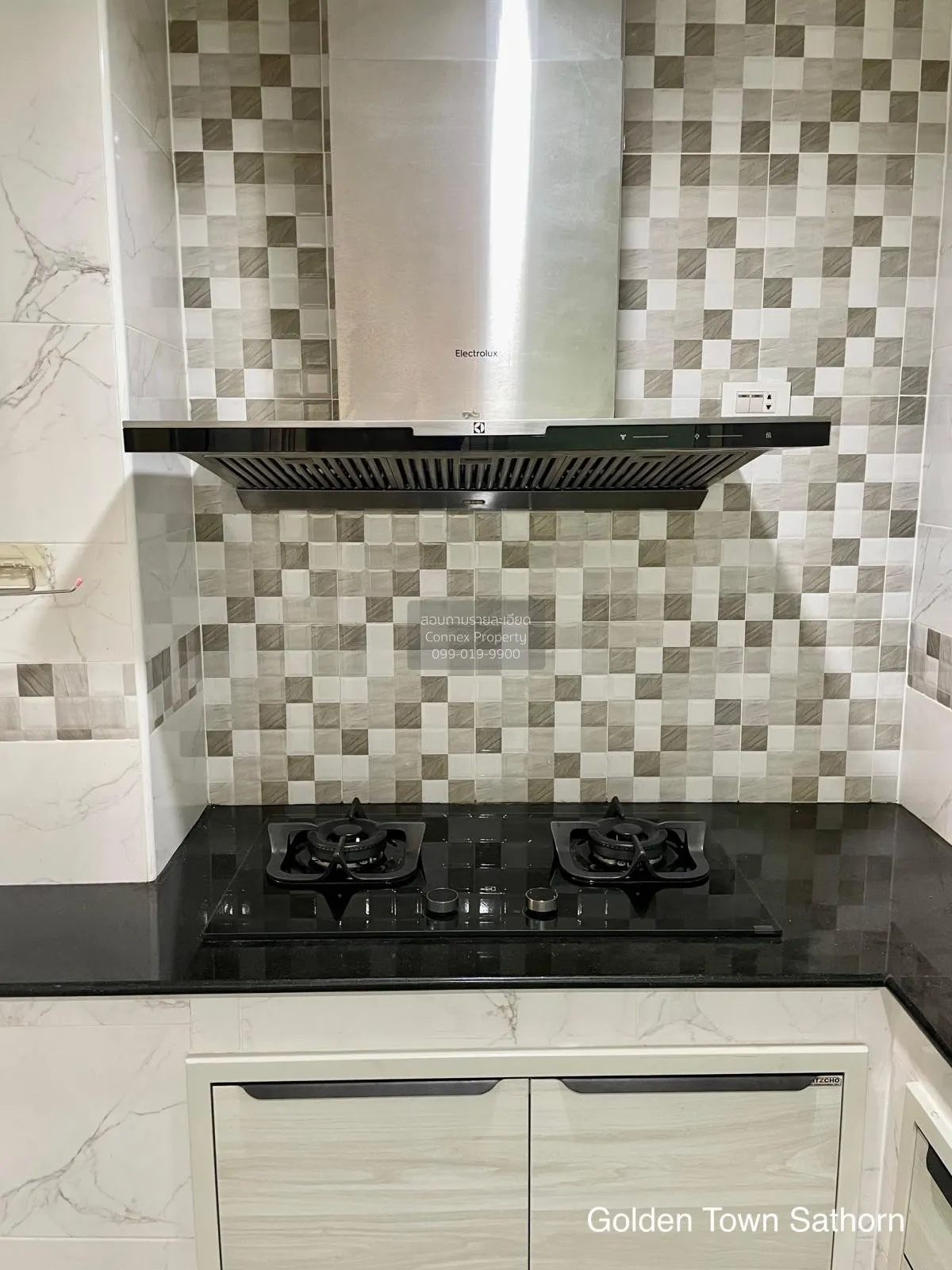 For Rent Townhouse/Townhome  , Golden Town Sathorn , BTS-Wutthaka