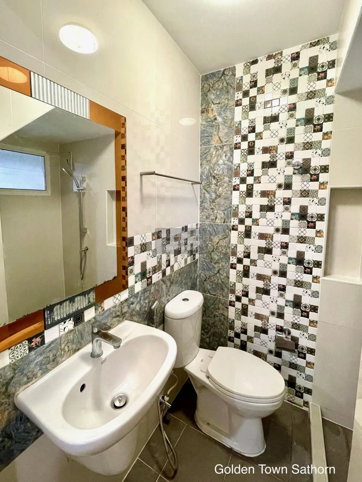 For Rent Townhouse/Townhome  , Golden Town Sathorn , BTS-Wutthaka