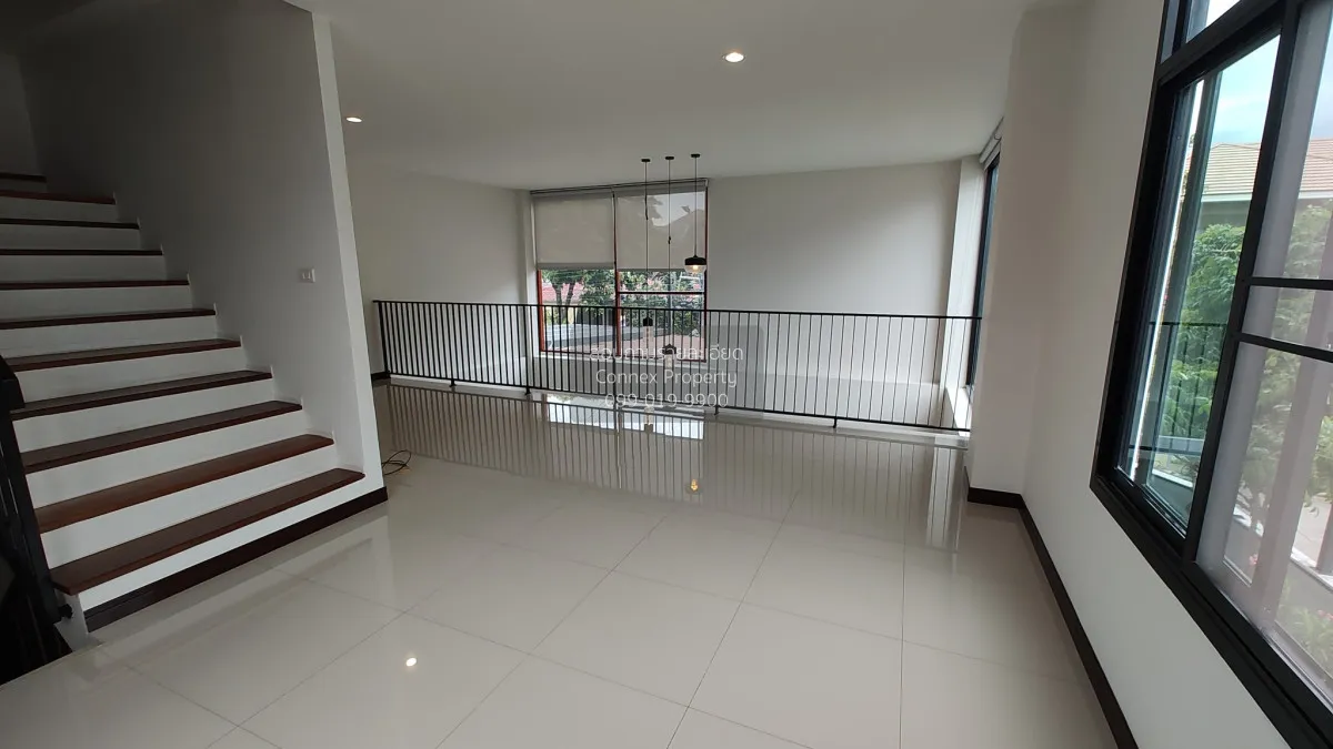 For sale Luxury large townhome near Ratchada–Lat Phrao intersecti