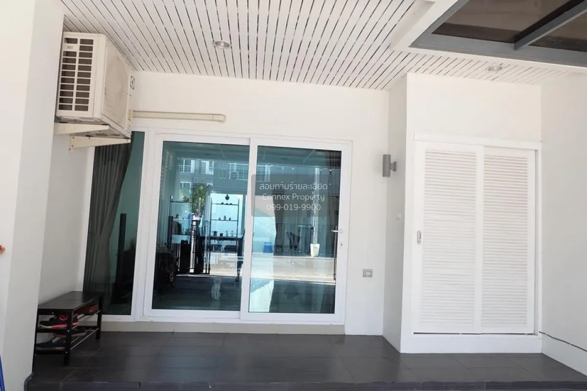 For Sale Townhome in Space Lat Phrao–Mengjai Village, near the BT